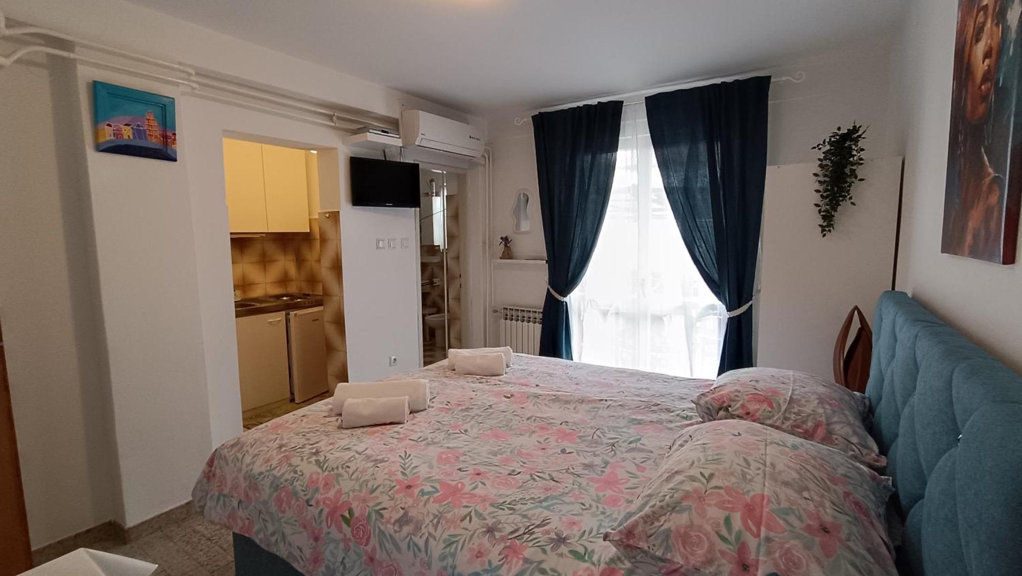 Apartments Gabriela Porec Exterior photo